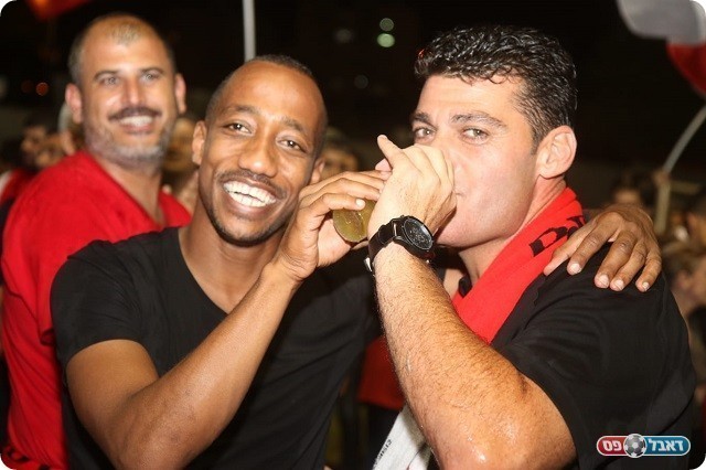 היה שותף לגלייה מליגה א'. זלקה (משמאל) (שלומי גבאי)